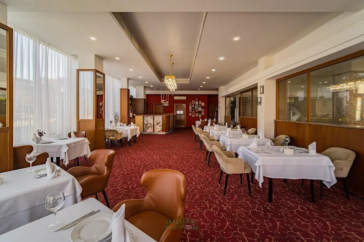Фото №2 зала Ресторация