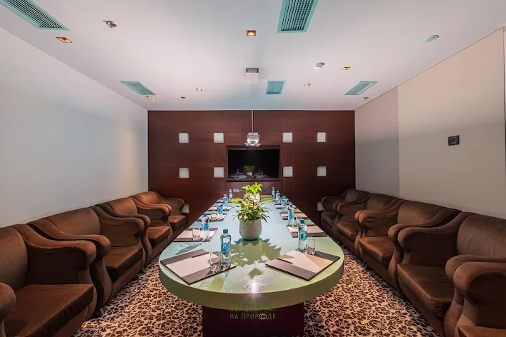 Фото №2 зала Переговорная комната «Office 99» 