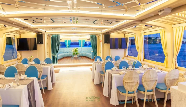 Фото №1 зала Палуба