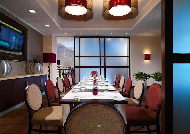 Фото №1 зала Частная обеденная зона «Малахит» 