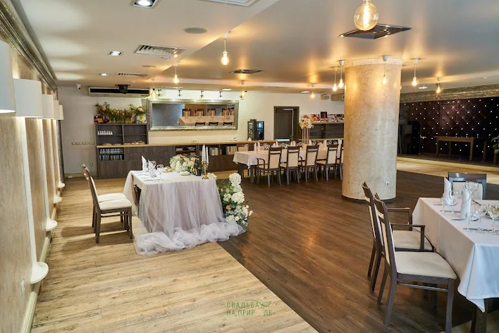 Фото №3 зала Ресторан