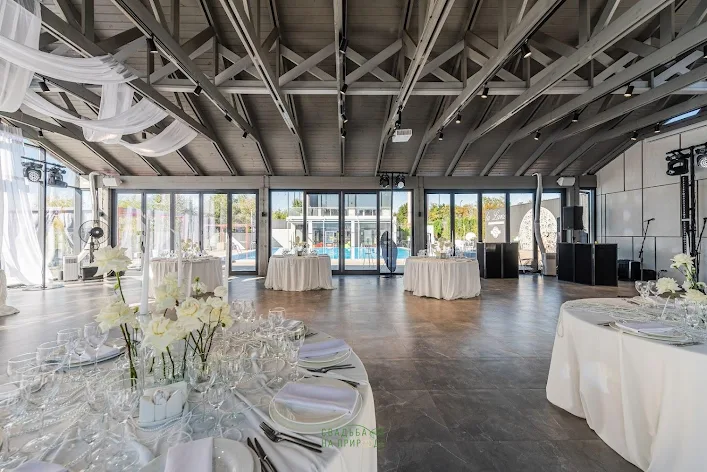 Фото №4 зала Основной зал