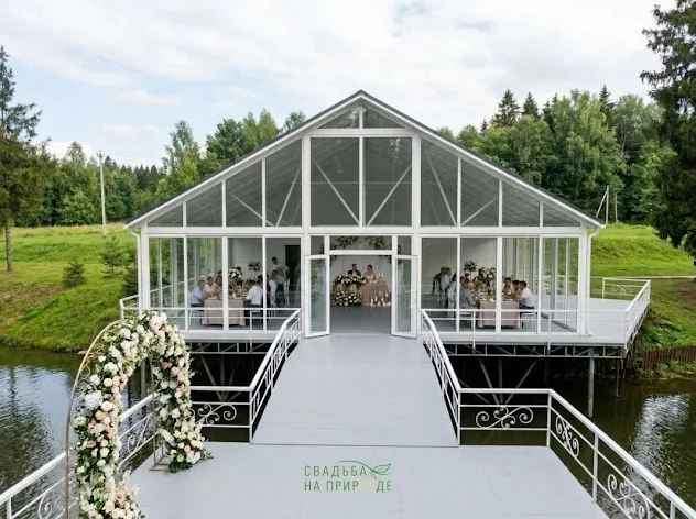 Фото №1 зала Стеклянная веранда