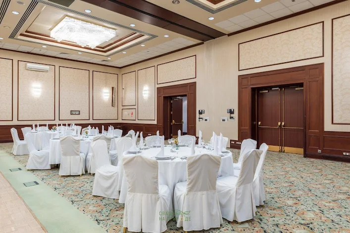 Фото №1 зала Банкетный зал «Петровский» 