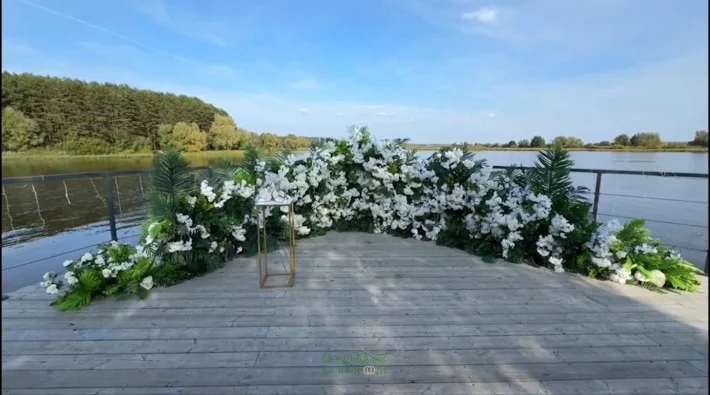 Фото №2 зала Открытая площадка «Мыс» 