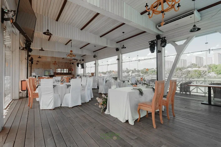 Фото №2 зала Loft-холл и летняя терраса