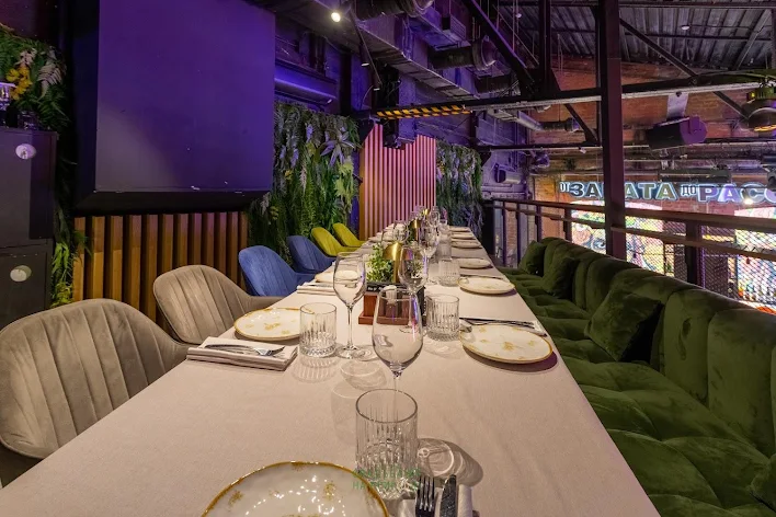 Фото №3 зала 2 этаж, вип зона №2