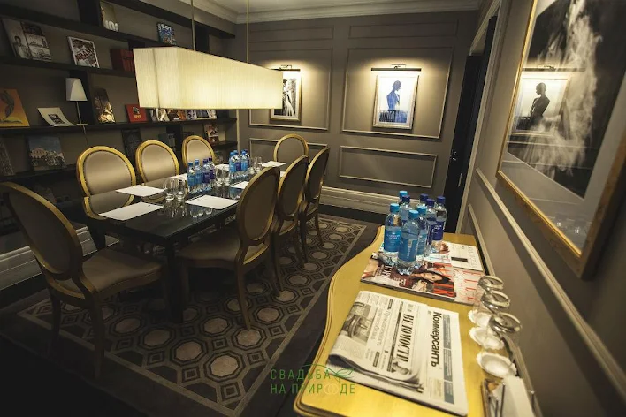 Фото №3 зала Лаунж-зал «Библиотека» 