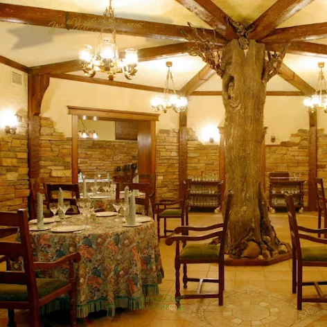 Фото №1 зала Ресторан «У дуба» 