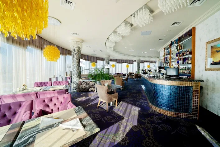 Фото №1 зала Ресторан-бар «Облака» 