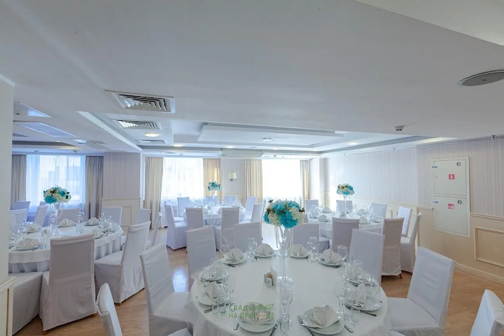 Фото №2 зала Ресторан