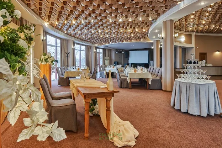 Фото №4 зала Зал ресторана