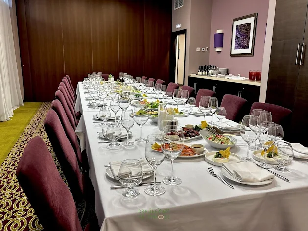 Фото №2 зала Зал «Чароит» 