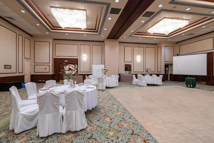 Фото №1 зала Банкетный зал «Петровский» 