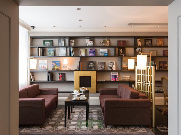 Фото №1 зала Лаунж-зал «Библиотека» 