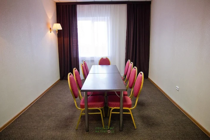 Фото №1 зала Переговорная комната