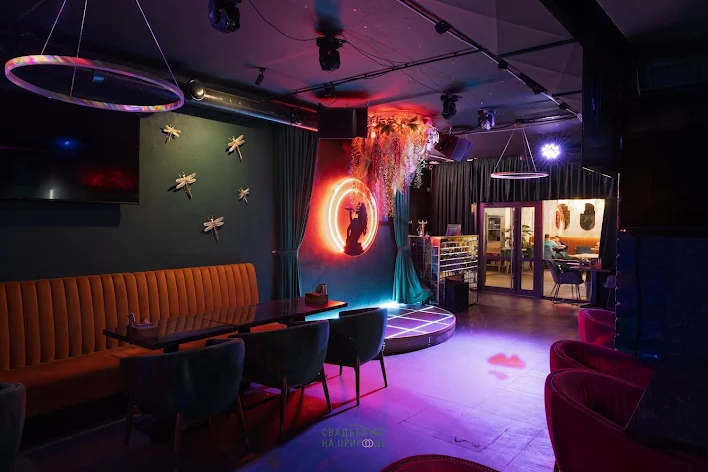 Фото №2 зала Зал караоке