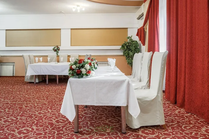 Фото №4 зала Красный зал