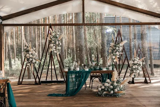 Банкетный зал «Шатёр море» для свадьбы на природе
