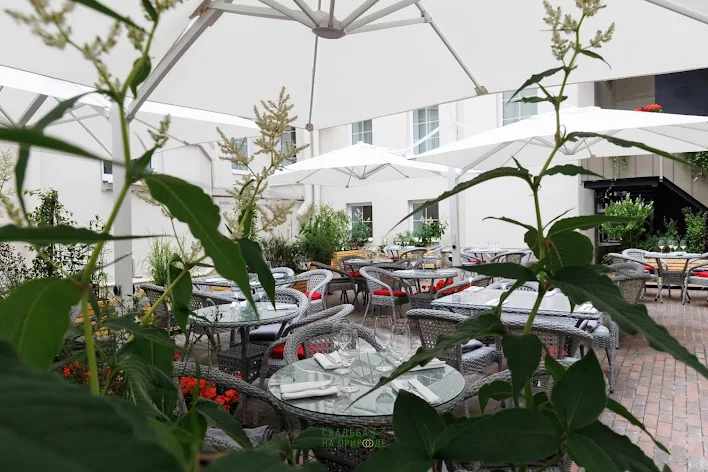 Фото №2 зала Терраса «Helen's Garden» 