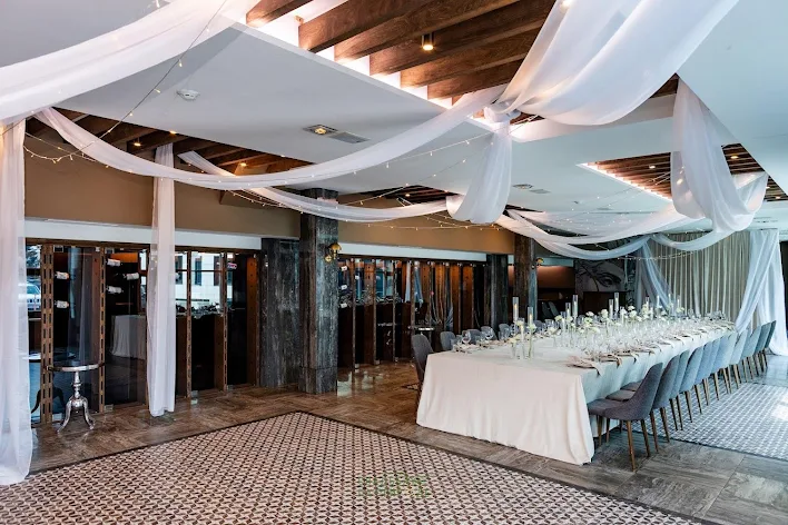 Фото №3 зала Ресторан avantage