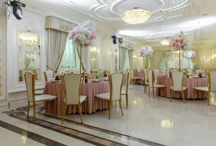 Фото №2 зала Зал «Версаль» 