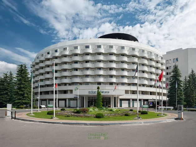 Фото №1 зала Зал «Елисейские поля» 