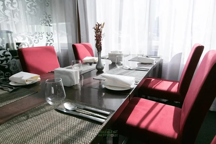 Фото №2 зала Ресторан four