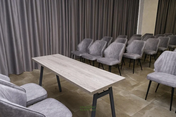 Фото №1 зала Переговорная комната «Сочи» 