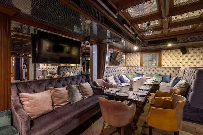 Фото №1 зала Караоке-зал