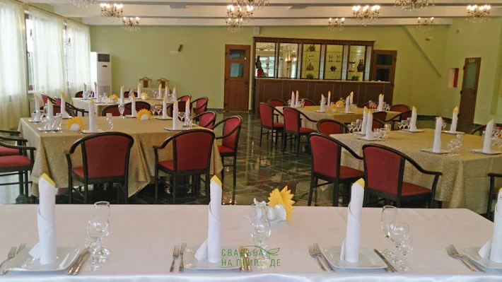 Фото №1 зала Зал «Зеленый» 