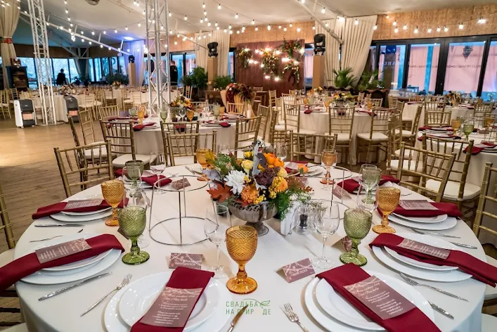 Фото №3 зала Ресторан