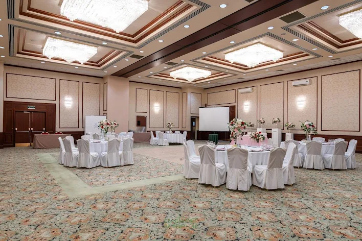 Фото №2 зала Банкетный зал «Петровский» 