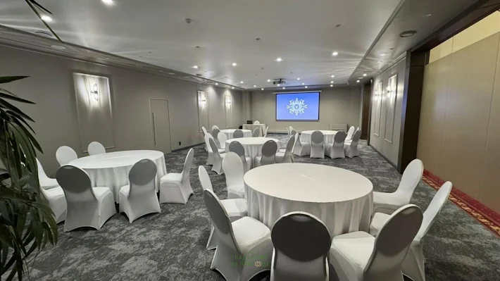 Фото №1 зала Зал «Акцент» 