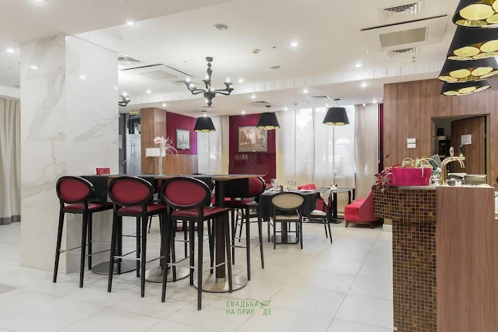 Фото №2 зала Ресторан «D’Аdjemoff» 