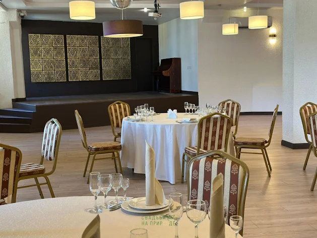 Фото №4 зала Зал «Золотой» 