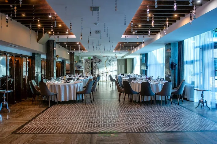 Фото №4 зала Ресторан avantage