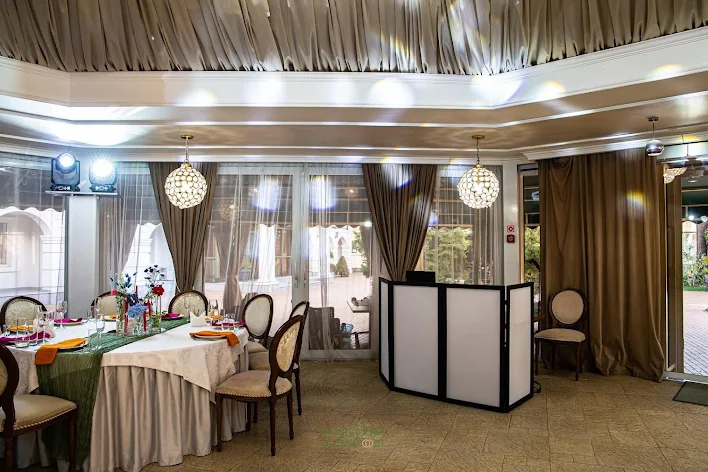 Фото №2 зала Ресторан «Жардин» 