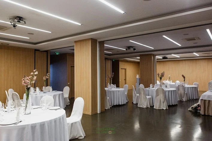 Фото №1 зала Зал «Саммит» 