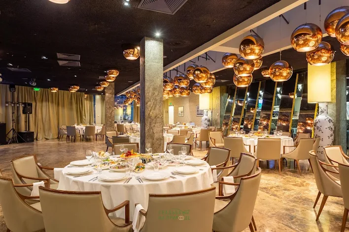 Фото №3 зала Ресторан meat&more