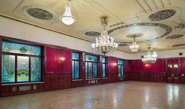 Фото №2 зала Зал «Красный» 