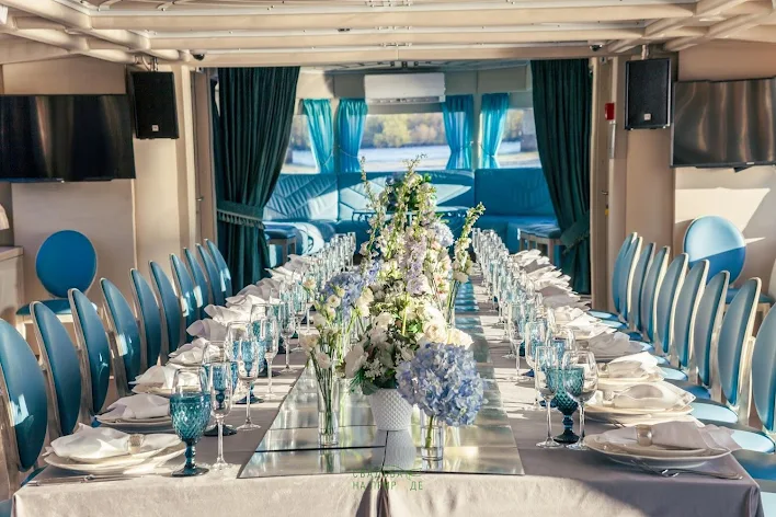 Фото №1 зала Палуба