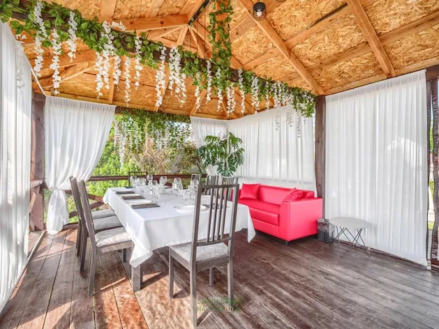 Фото №2 зала Vip-беседка