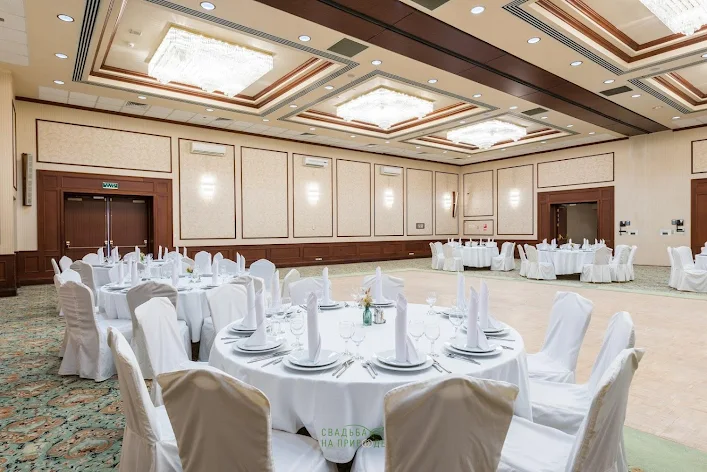 Фото №2 зала Банкетный зал «Петровский» 