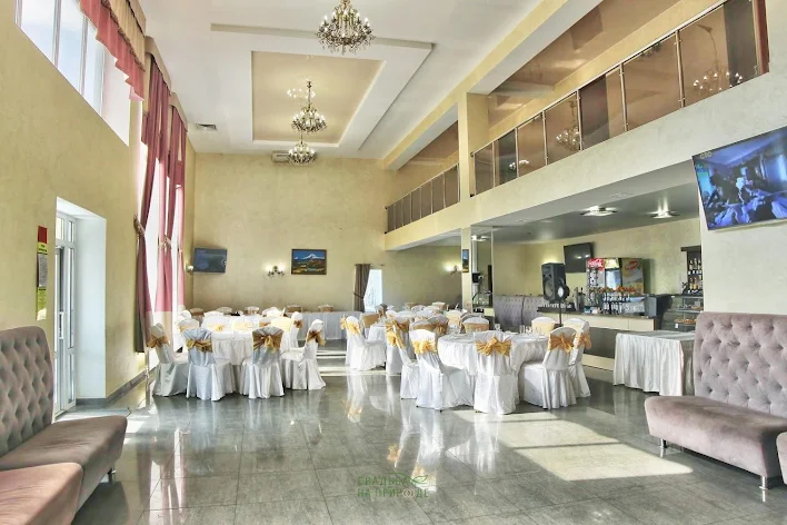 Фото №1 зала Зал «Старый Арманд» 