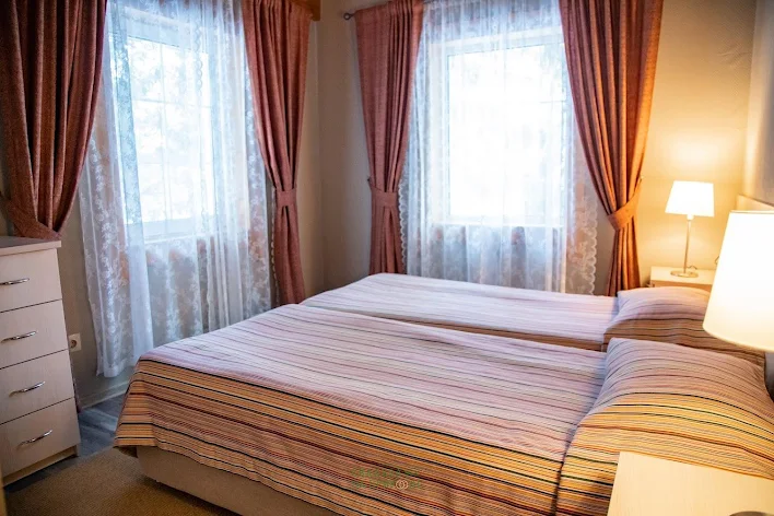 Фото №2 зала Альпийские дома «Северный поселок» 