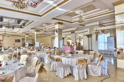 Свадьба на природе в «Арманд Palace»