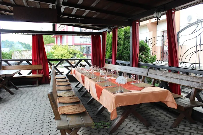 Фото №1 зала Боковая беседка 1