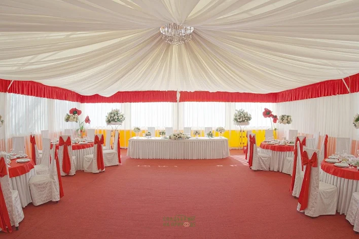 Фото №1 зала Свадебный шатер