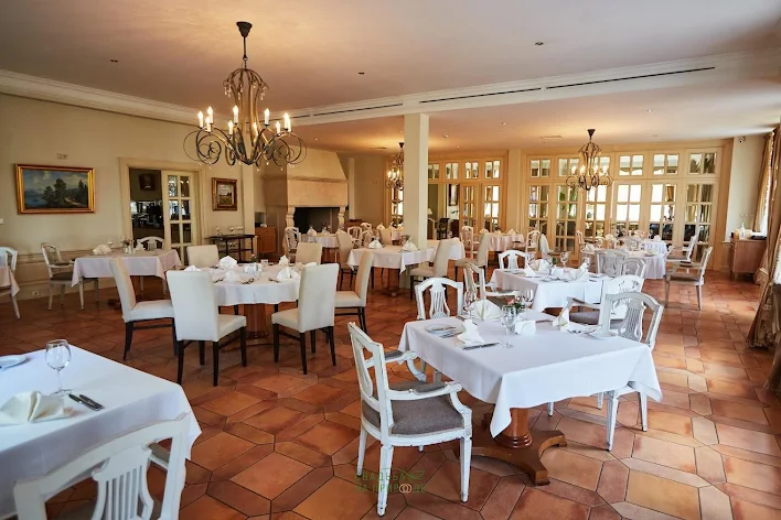 Фото №4 зала Зал «Дача Брассери» 